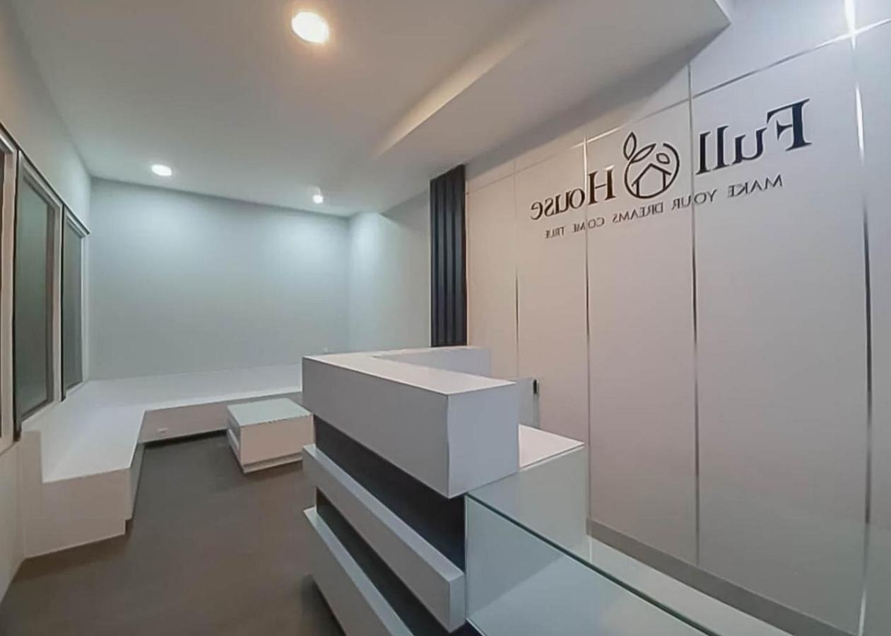 Koolkost Near Living Plaza 2* Balikpapan (Borneo)